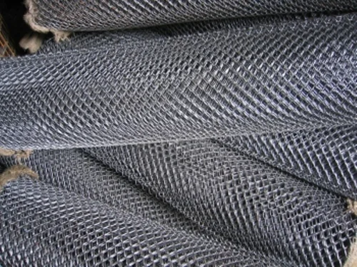 Сетка плетёная Рабица оцинкованная 1,5 мм 55х55 мм (рулон 1,5х10 м)