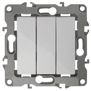 Выключатель трехклавишный СП Эра12, белый (10АХ-250В) арт.12-1107-01