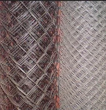 Сетка плетёная Рабица оцинкованная 1,7 мм 50х50 мм (рулон 1,8х10 м)