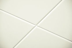 Панель потолочная метал.ARMSTRONG V-Clip F Plain BioGuard 600х600х40 мм RAL9010 (4.32 кв.м./упак)