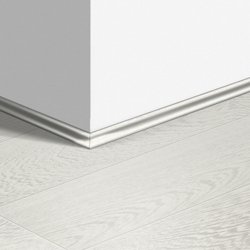 Плинтус ламинированный Quick-Step Скоция 17х17х2400 мм арт.1300