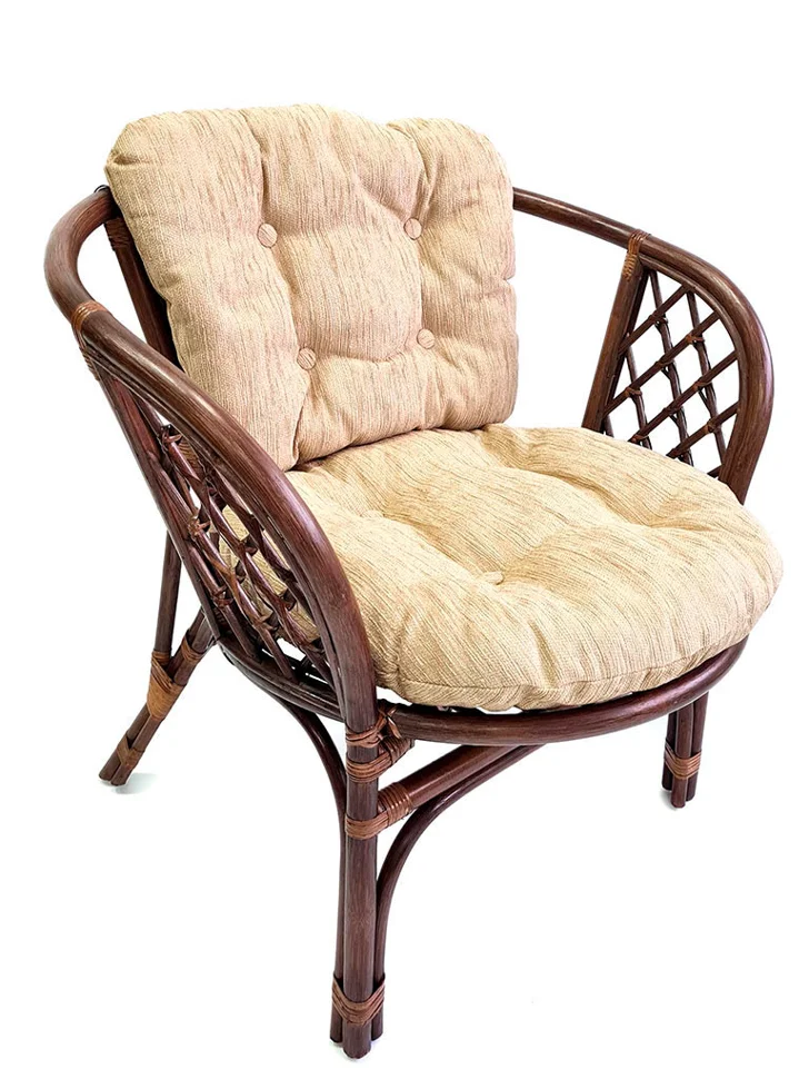 Кресло Багама с бежевой простой подушкой шенилл, орех матовый