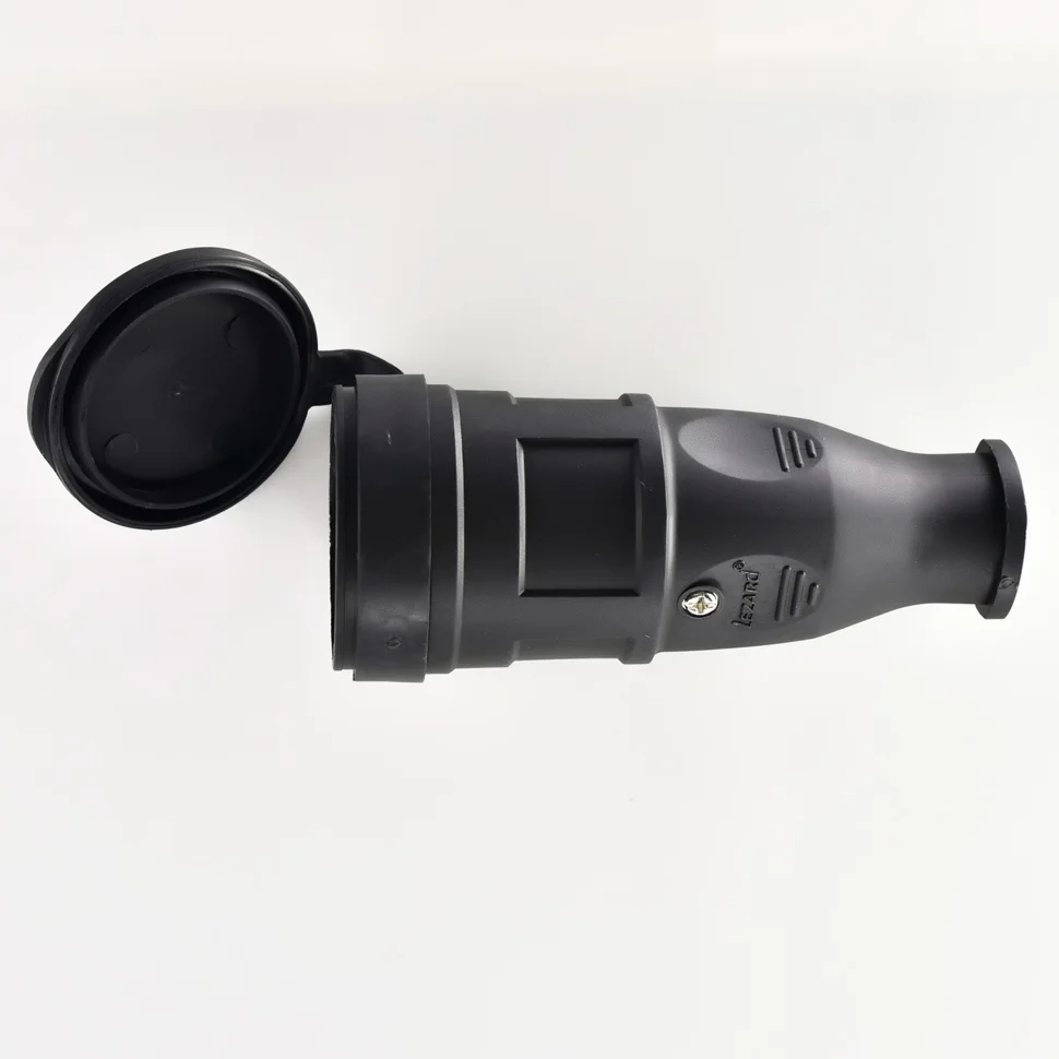 Разъем штепсельный Lezard с заглушкой 2Р+РЕ 1х16А 220-240V (каучук)