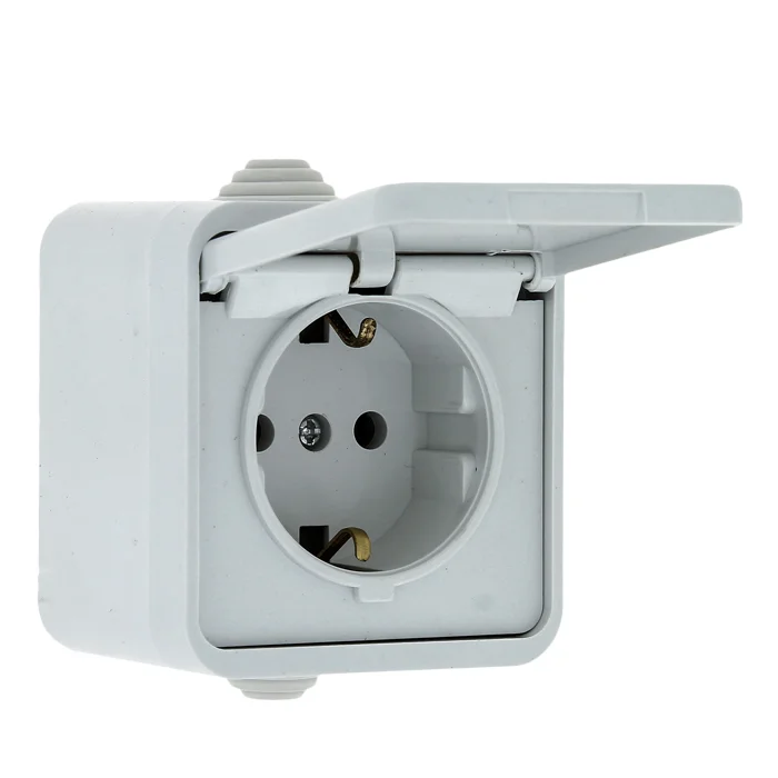 Розетка 1-местная ОП Прага 16А IP44 с заземл. с крышкой бел. ЕКF EKR16-029-10-44
