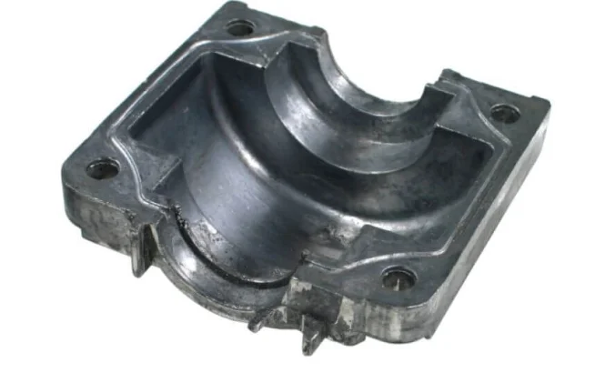 Картерок UNITED PARTS для STIHL MS230/250 11230212500