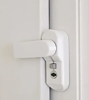 Замок детский Easy Lock (Флажок) белый