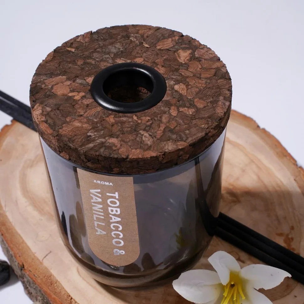 Аромадиффузор парфюмированный TOBACCO & VANILLA, 100 мл., Д70 Ш70 В267
