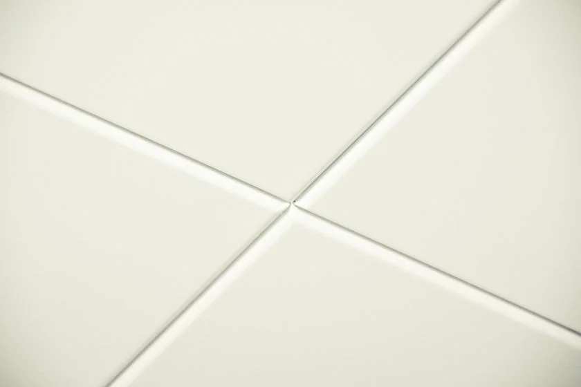 Панель потолочная метал.ARMSTRONG V-Clip F Plain BioGuard 600х600х40 мм RAL9010 (4.32 кв.м./упак)