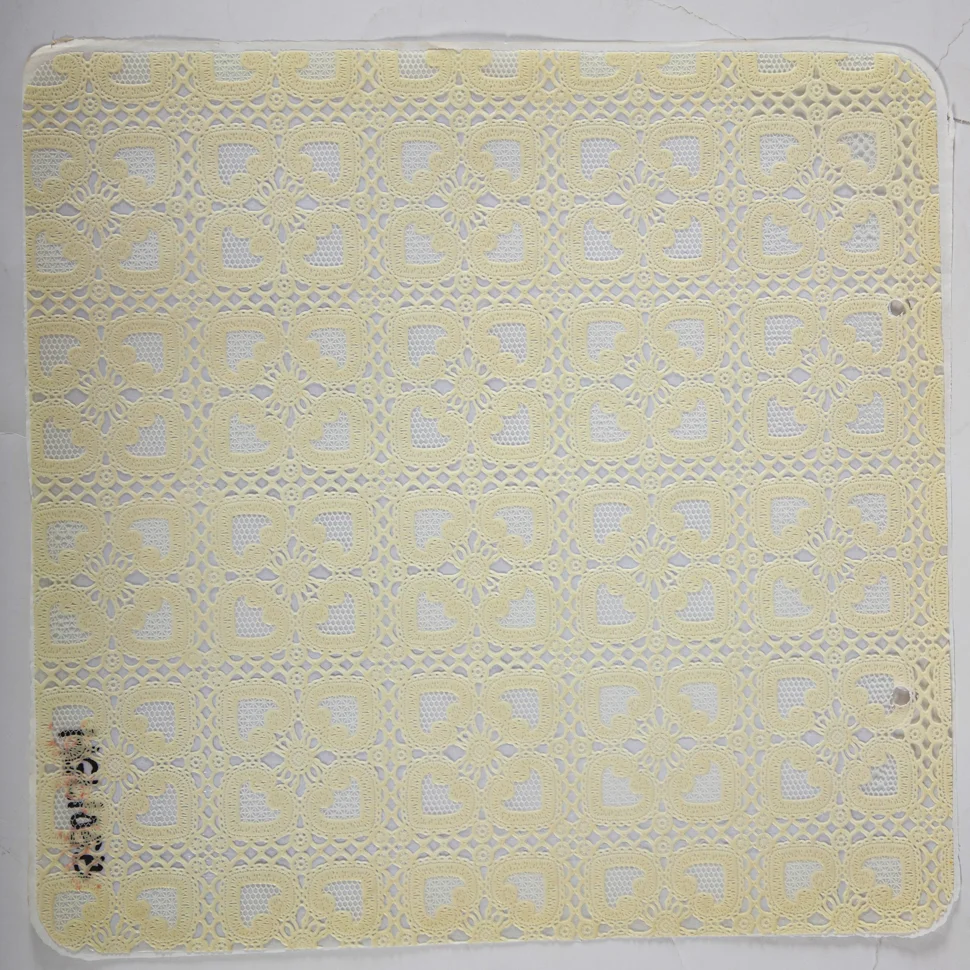 Клеенка ПВХ LACE Satin 005 без основы ажурная 1,37*20м, Dekorelle