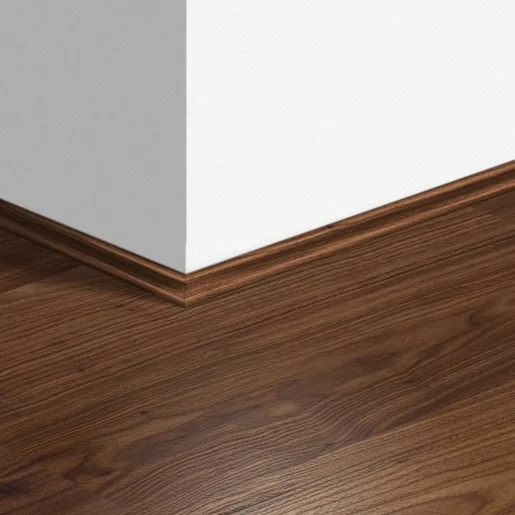 Плинтус ламинированный Quick-Step Скоция 17х17х2400 мм арт.1043