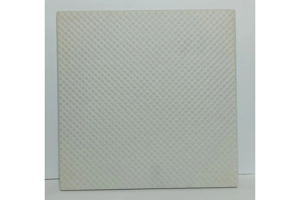 Плитка TOP GRES рельефная на обходные дорожки белая 244х244x9